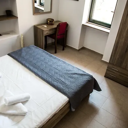Vrondos Apartment *