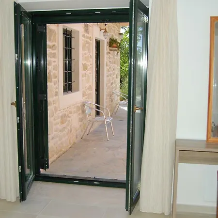 Vrondos Apartment